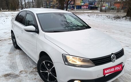 Volkswagen Jetta VI, 2013 год, 1 200 000 рублей, 11 фотография
