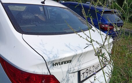 Hyundai Solaris II рестайлинг, 2013 год, 650 000 рублей, 4 фотография