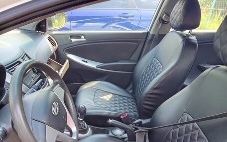 Hyundai Solaris II рестайлинг, 2013 год, 650 000 рублей, 6 фотография
