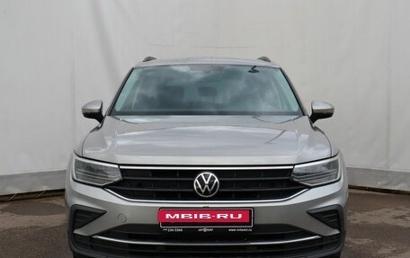 Volkswagen Tiguan II, 2021 год, 2 999 000 рублей, 2 фотография