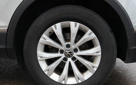 Volkswagen Tiguan II, 2021 год, 2 999 000 рублей, 9 фотография