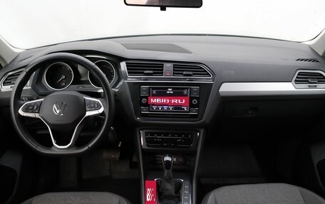 Volkswagen Tiguan II, 2021 год, 2 999 000 рублей, 14 фотография