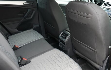 Volkswagen Tiguan II, 2021 год, 2 999 000 рублей, 22 фотография