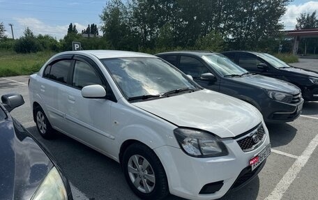 KIA Rio II, 2009 год, 392 000 рублей, 2 фотография