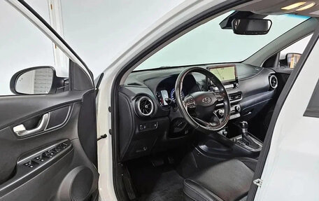 Hyundai Kona I, 2022 год, 1 658 000 рублей, 5 фотография