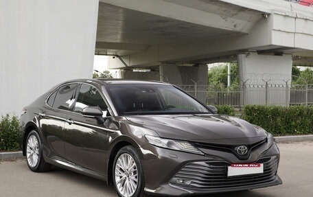 Toyota Camry, 2021 год, 2 398 000 рублей, 1 фотография