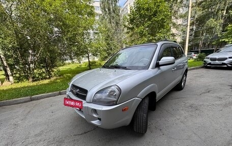 Hyundai Tucson III, 2005 год, 800 000 рублей, 3 фотография