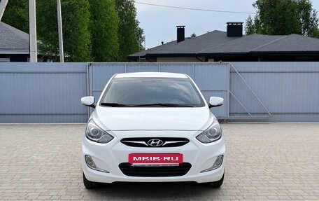 Hyundai Solaris II рестайлинг, 2012 год, 1 199 999 рублей, 2 фотография