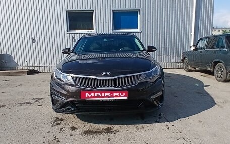 KIA Optima IV, 2018 год, 1 800 000 рублей, 2 фотография