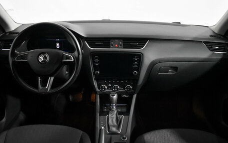 Skoda Octavia, 2019 год, 1 599 000 рублей, 15 фотография