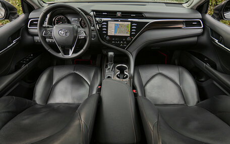 Toyota Camry, 2021 год, 2 398 000 рублей, 18 фотография