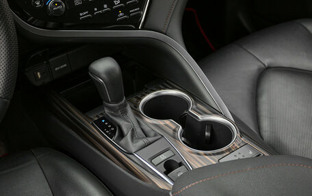 Toyota Camry, 2021 год, 2 398 000 рублей, 21 фотография