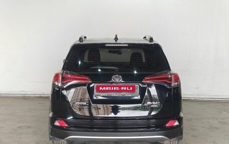 Toyota RAV4, 2018 год, 2 895 000 рублей, 5 фотография