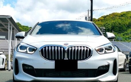 BMW 1 серия, 2023 год, 1 429 000 рублей, 2 фотография