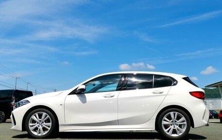 BMW 1 серия, 2023 год, 1 429 000 рублей, 4 фотография