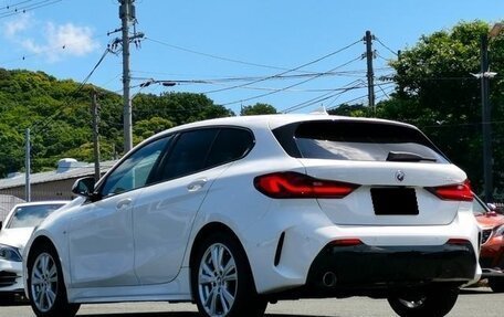 BMW 1 серия, 2023 год, 1 429 000 рублей, 5 фотография