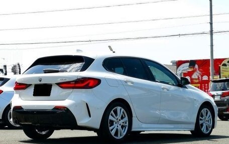 BMW 1 серия, 2023 год, 1 429 000 рублей, 7 фотография