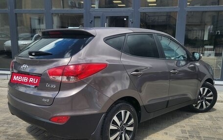 Hyundai ix35 I рестайлинг, 2013 год, 920 000 рублей, 4 фотография