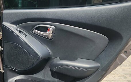 Hyundai ix35 I рестайлинг, 2013 год, 920 000 рублей, 20 фотография