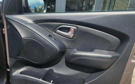 Hyundai ix35 I рестайлинг, 2013 год, 920 000 рублей, 22 фотография