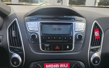 Hyundai ix35 I рестайлинг, 2013 год, 920 000 рублей, 11 фотография