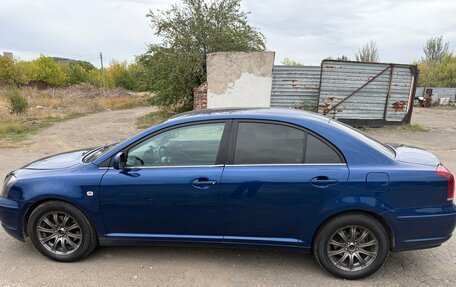 Toyota Avensis III рестайлинг, 2005 год, 900 000 рублей, 8 фотография