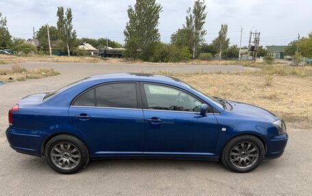 Toyota Avensis III рестайлинг, 2005 год, 900 000 рублей, 7 фотография