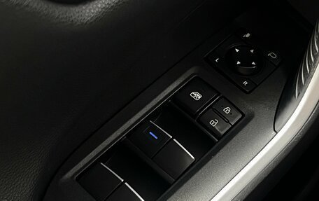 Toyota RAV4, 2020 год, 2 660 000 рублей, 8 фотография