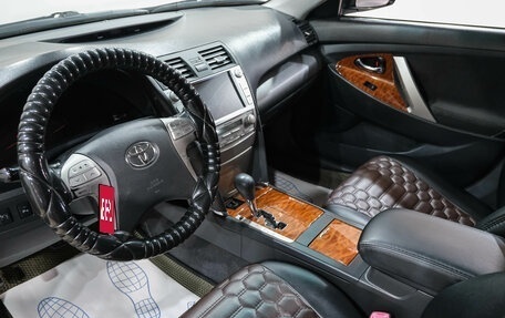 Toyota Camry, 2011 год, 1 569 000 рублей, 14 фотография