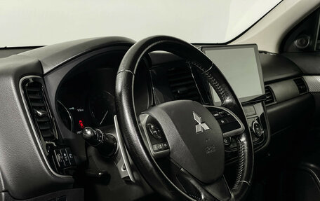 Mitsubishi Outlander III рестайлинг 3, 2013 год, 1 187 000 рублей, 14 фотография
