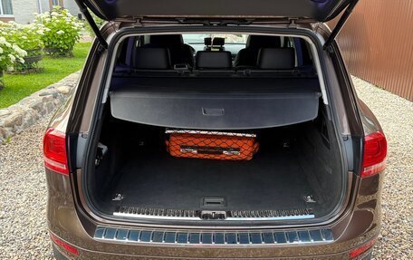 Volkswagen Touareg III, 2011 год, 2 500 000 рублей, 8 фотография