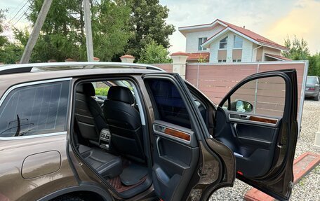 Volkswagen Touareg III, 2011 год, 2 500 000 рублей, 14 фотография