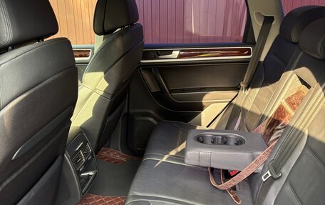 Volkswagen Touareg III, 2011 год, 2 500 000 рублей, 20 фотография