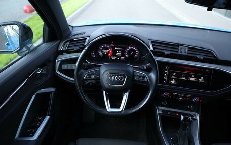 Audi Q3, 2019 год, 2 599 000 рублей, 16 фотография
