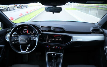 Audi Q3, 2019 год, 2 599 000 рублей, 15 фотография