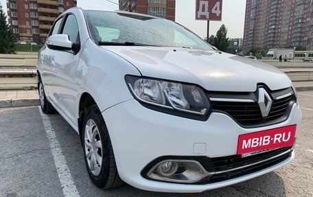 Renault Logan II, 2017 год, 820 000 рублей, 1 фотография
