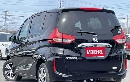 Honda Freed II, 2022 год, 1 229 000 рублей, 5 фотография