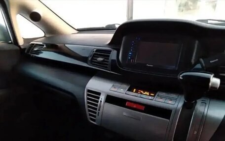 Honda Edix, 2004 год, 550 000 рублей, 9 фотография