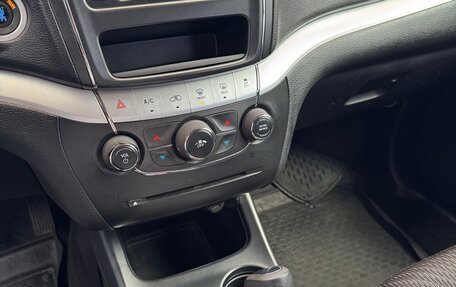 Dodge Journey I, 2012 год, 1 390 000 рублей, 15 фотография