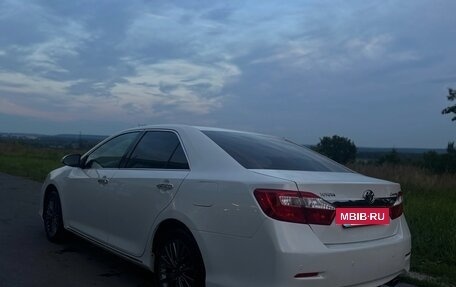 Toyota Camry, 2011 год, 1 800 000 рублей, 7 фотография