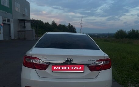 Toyota Camry, 2011 год, 1 800 000 рублей, 6 фотография