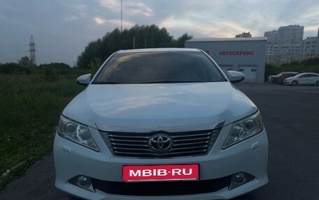 Toyota Camry, 2011 год, 1 800 000 рублей, 8 фотография