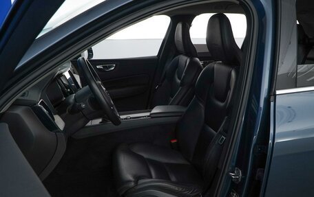 Volvo XC60 II, 2019 год, 3 399 444 рублей, 10 фотография