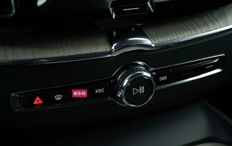 Volvo XC60 II, 2019 год, 3 399 444 рублей, 17 фотография