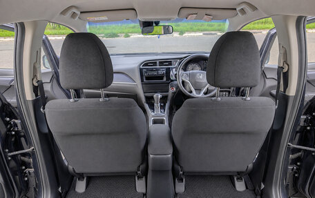 Honda Shuttle II, 2016 год, 1 070 000 рублей, 12 фотография