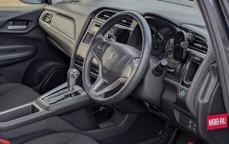Honda Shuttle II, 2016 год, 1 070 000 рублей, 13 фотография