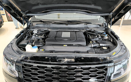 Land Rover Range Rover IV рестайлинг, 2018 год, 7 500 000 рублей, 11 фотография