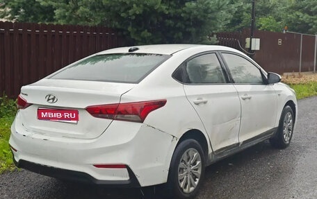 Hyundai Solaris II рестайлинг, 2019 год, 525 000 рублей, 1 фотография