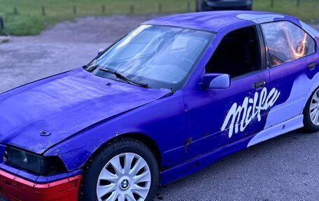 BMW 3 серия, 1994 год, 240 000 рублей, 3 фотография