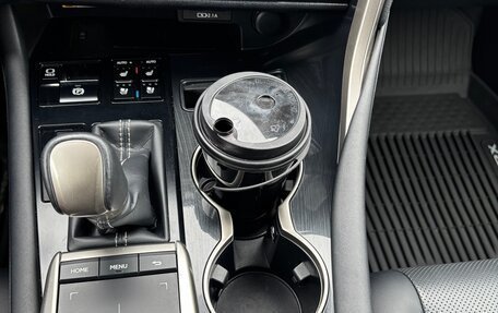 Lexus RX IV рестайлинг, 2020 год, 4 900 000 рублей, 10 фотография
